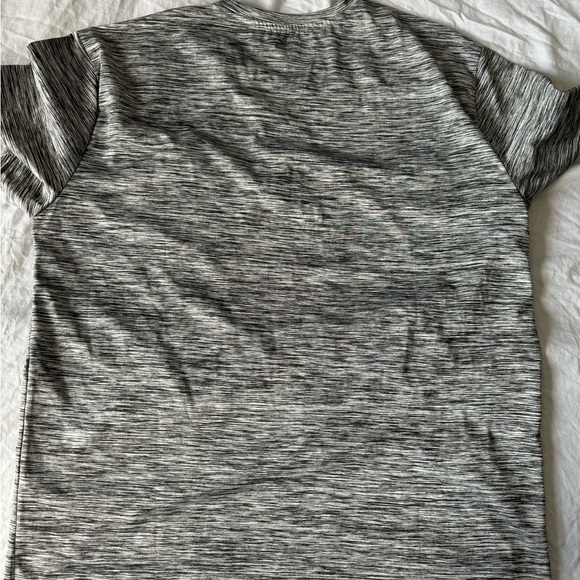 ADIDAS PERFORMANCE T-SHIRT! Gray mesh color! - Picture 6 of 8